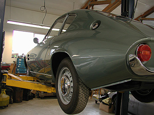 1966 FIAT GHIA 1500 COUPE back right on lift image